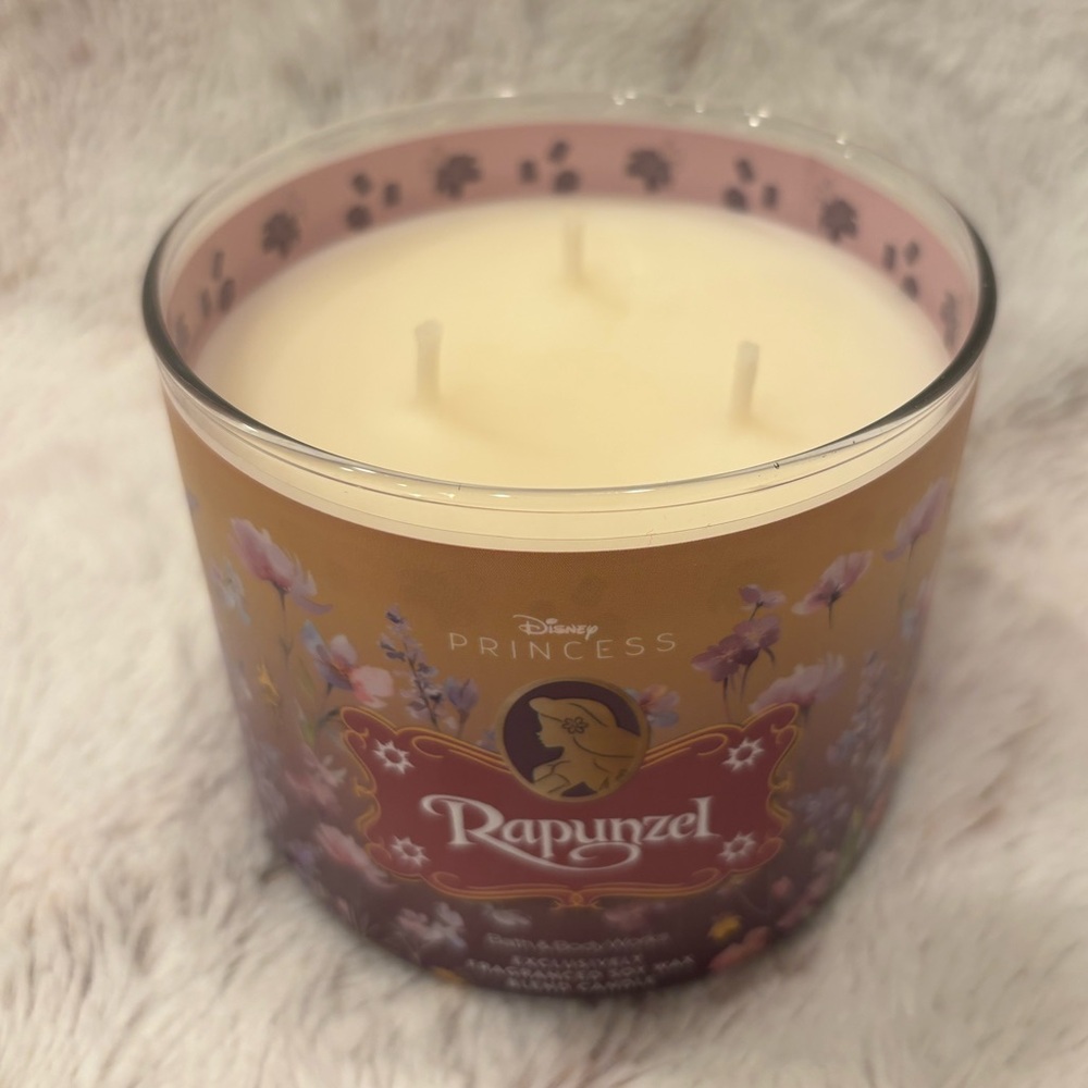 Bath and Body Works Rapunzel Tower Candle Holder Disney Princess With Candle NEW - Picture 6 of 10